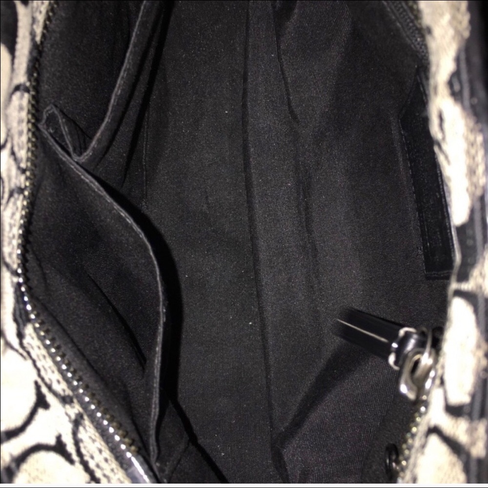 Purse - Picture 6 of 8